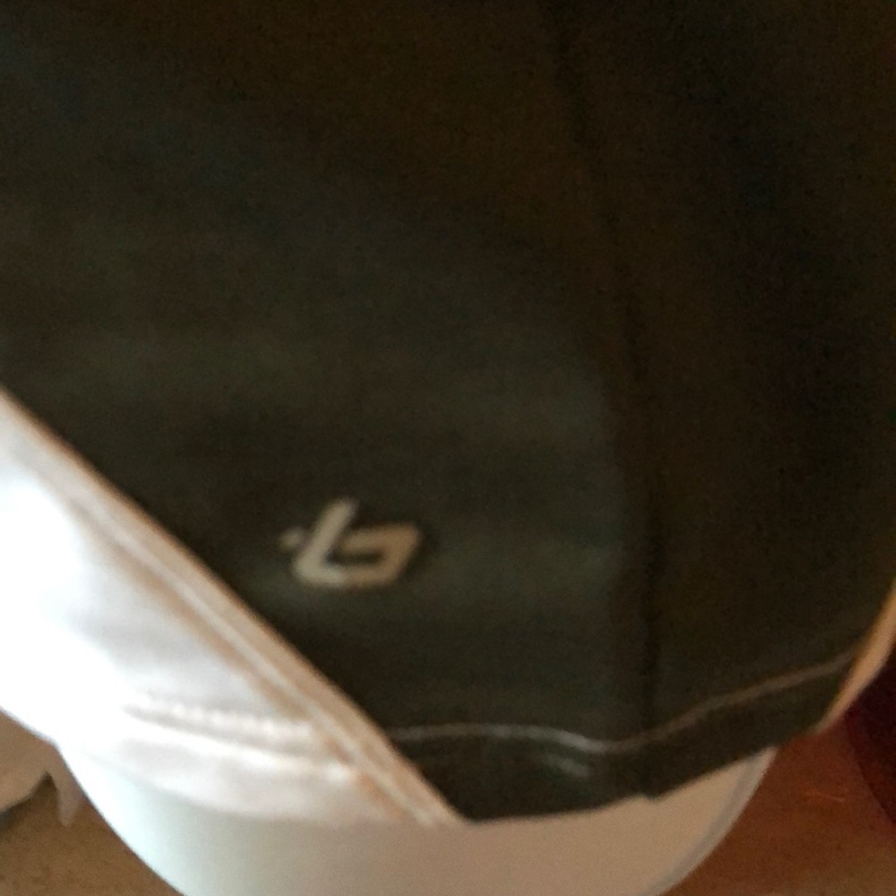 BOLLE HIGH PERFORMANCE WORKOUT TOP - Picture 4 of 8